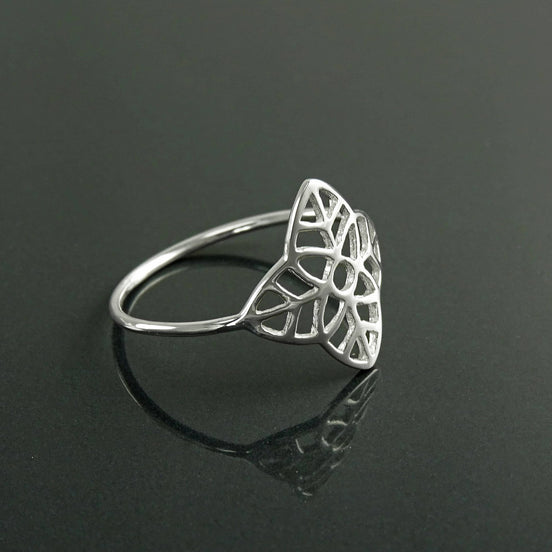 vue de côté Bague Feuille Ajourée Argent 925 Anneau Minimaliste