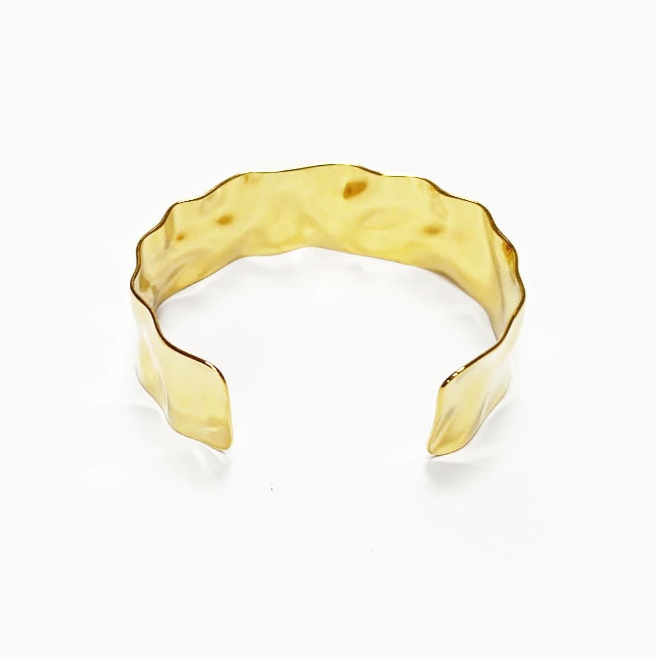 Manchette martelé doré • Doré Or Fin 18K • Bracelet Jonc Large texturé ouvert ajustable • Bijou contemporain chic • Cadeau pour femme